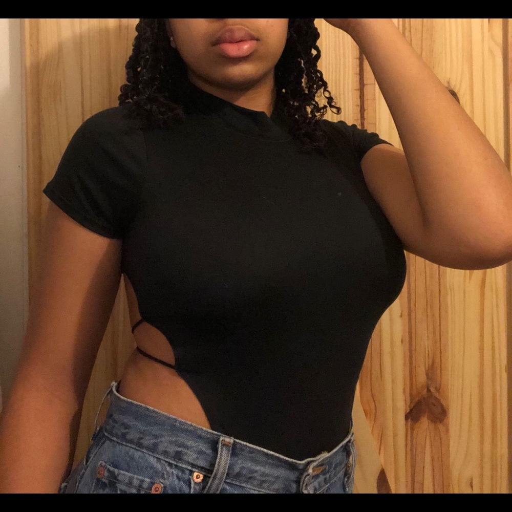 🖤Sexy black fashionova bodysuit🖤